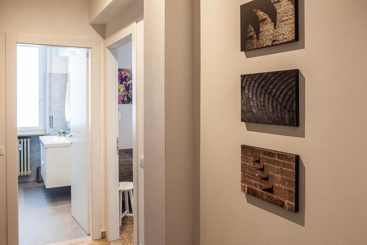 Apartment 21 *