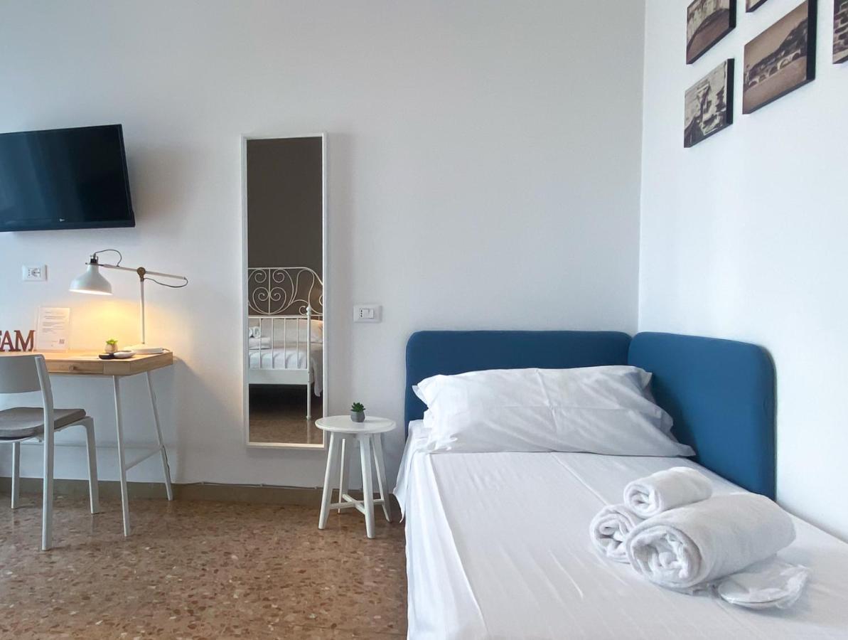 Apartment 21 *